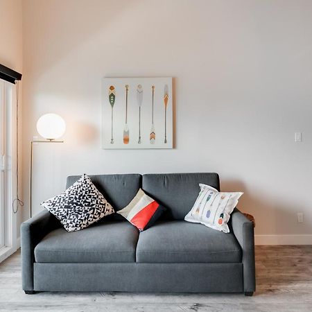 Charming Redesigned Condo-10 Minutes From Mountain 蒙特朗布朗 外观 照片